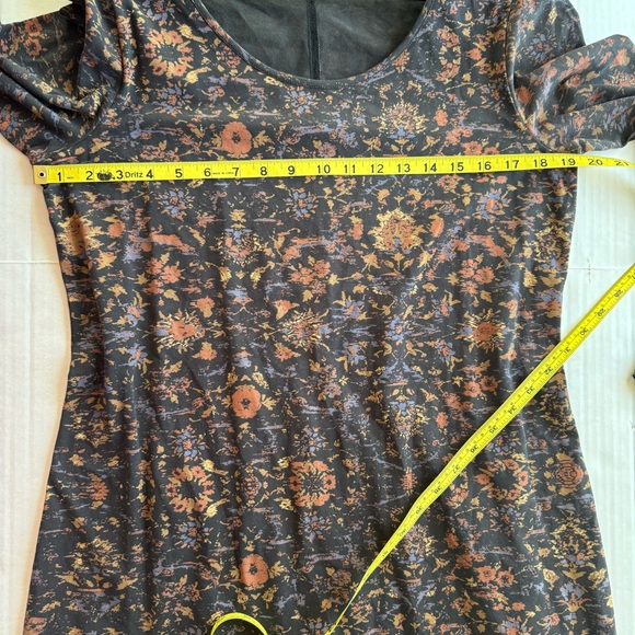 Peruvian Connection Dynasty Floral Dress - Picture 12 of 14